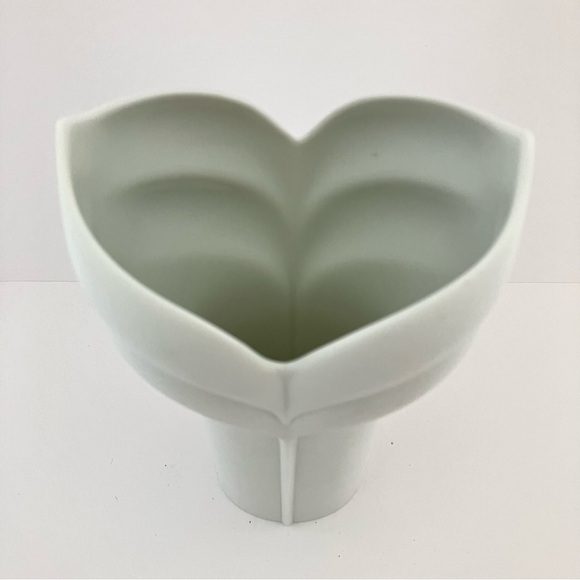 Cala Lily Rosenthal White Bisque Flower Vase Studio-Linie Germany by Uta Feyl - Picture 4 of 17